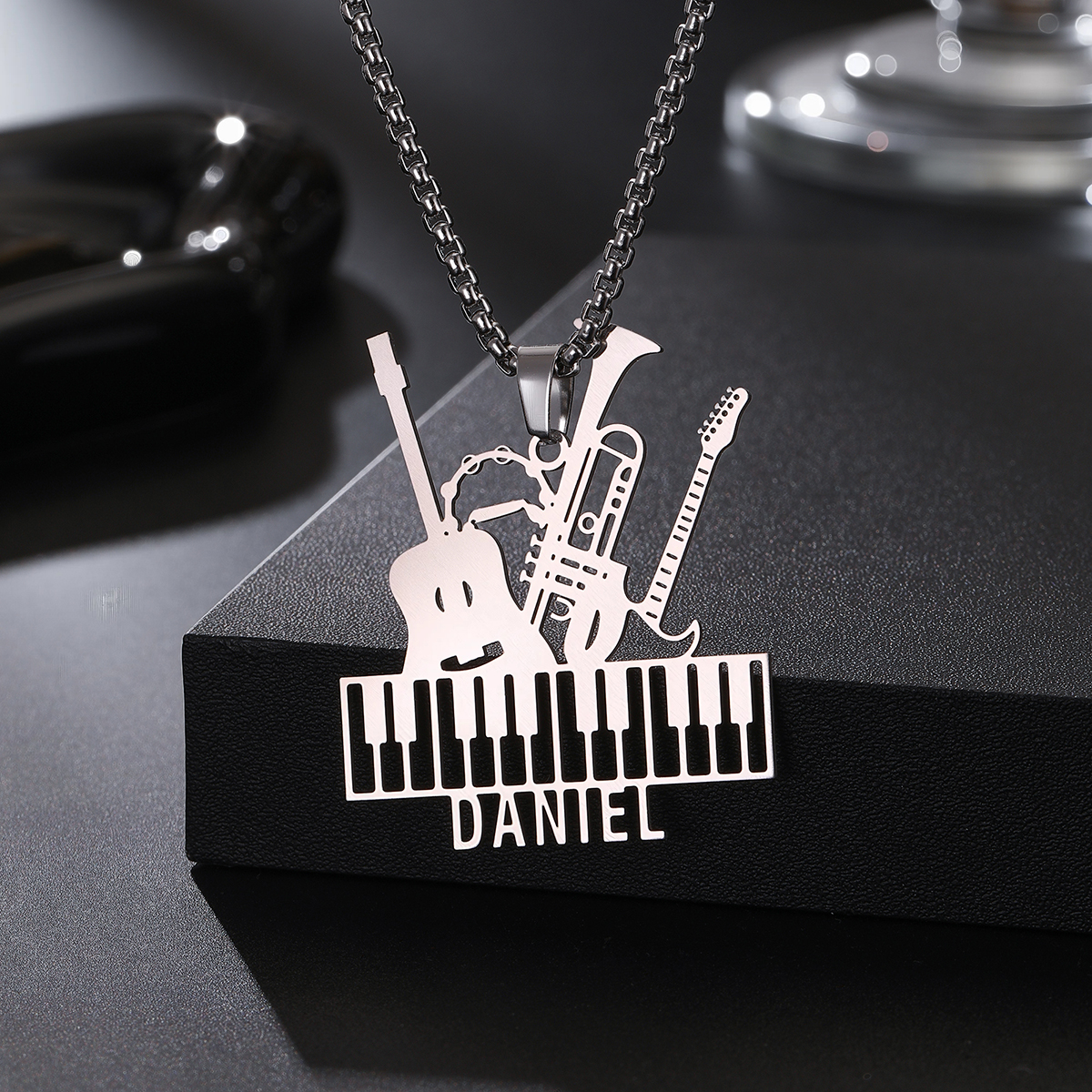Custom Name Necklaces For Wome - مراجعة Musical Instrument Name وسعره