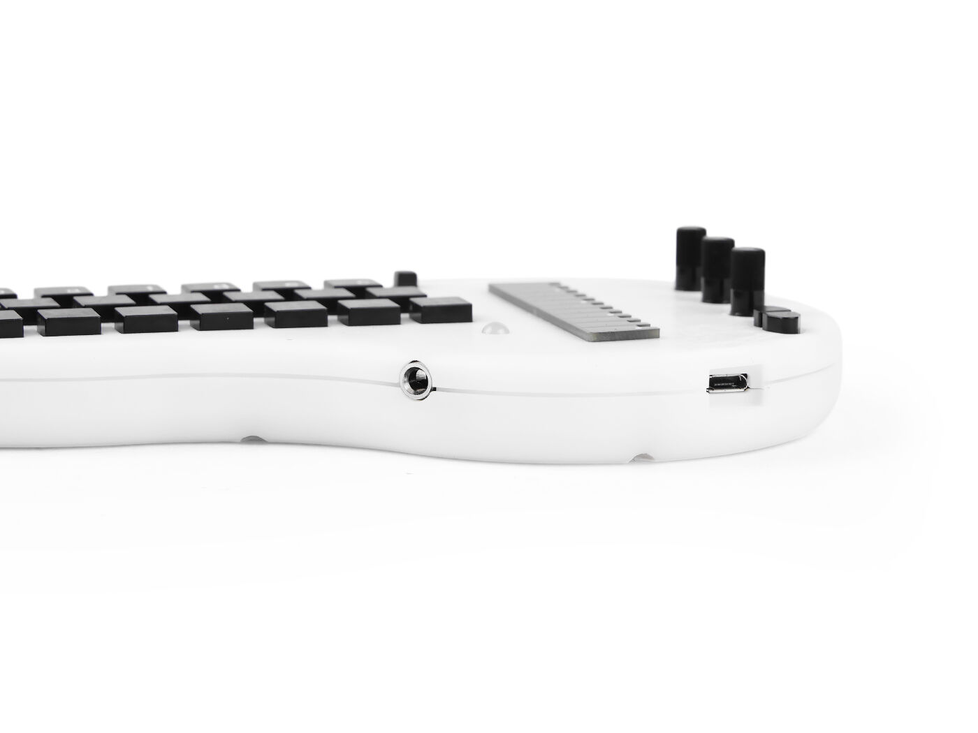 Minichord Synthesizer Mini Cho - مراجعة Musical Instrument Vector وسعره
