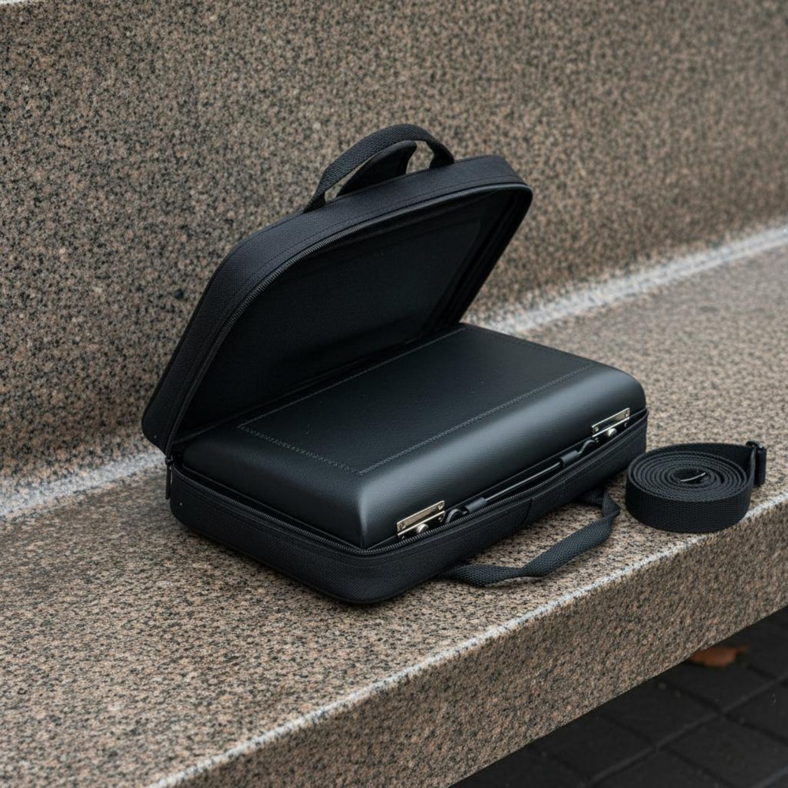 Oboe Carrying Case Luxurious L - مراجعة Musical Instrument Oboe وسعره