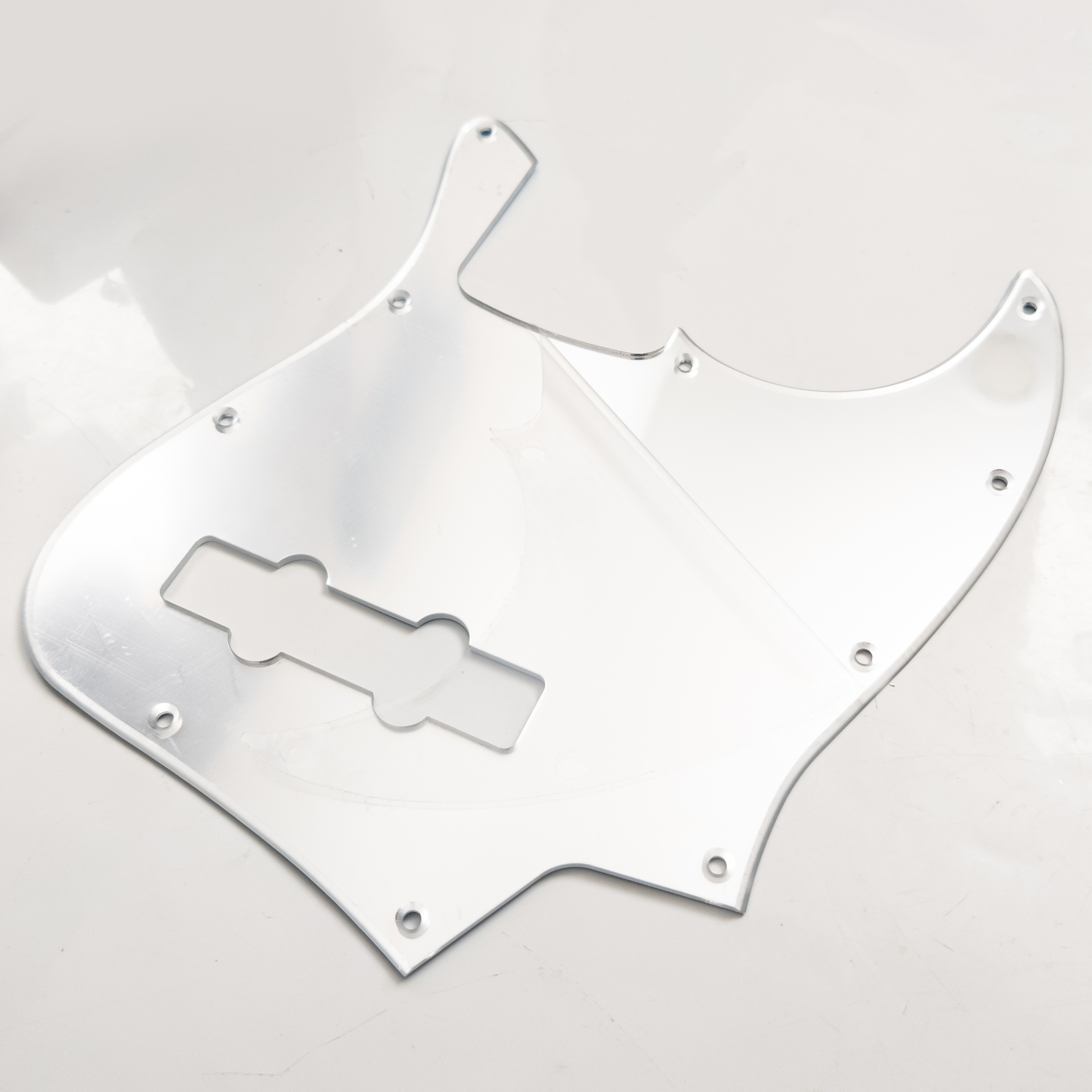 Jazz J Bass Guitar Pickguard 4 - مراجعة Charango 10 String وسعره